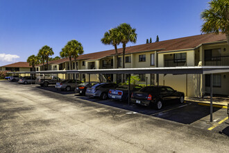 Water Walk Condos in Cocoa Beach, FL - Building Photo - Building Photo