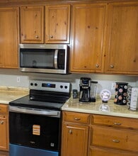 2218 E Alberson Dr in Albany, GA - Foto de edificio - Building Photo