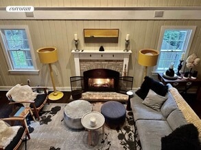 10 Driftwood Ln in East Hampton, NY - Building Photo - Building Photo