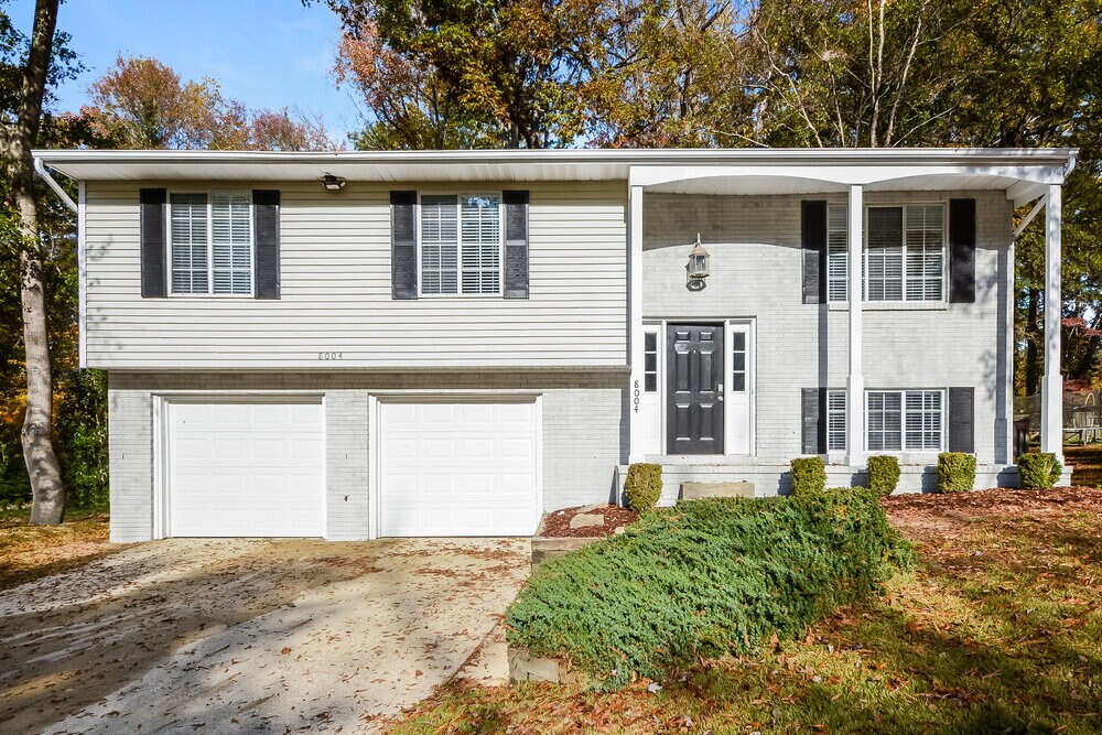 8004 McGuire Dr in Raleigh, NC - Building Photo