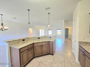 19 Flamenco St in Mary Esther, FL - Building Photo - Building Photo