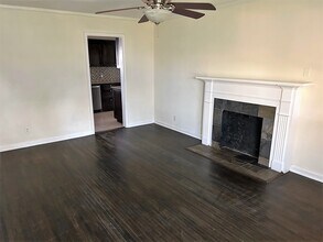 2540 E 1st St in Tulsa, OK - Foto de edificio - Building Photo
