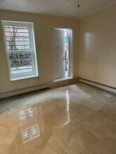 80 Elliott Ave, Unit Ground Floor in Yonkers, NY - Building Photo - Building Photo