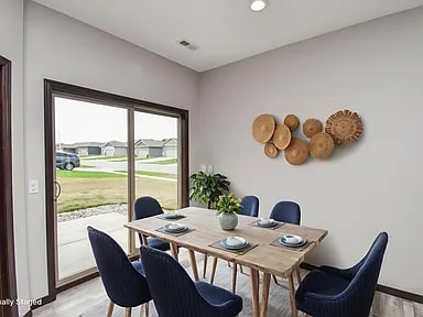 9625 W Broek Dr in Sioux Falls, SD - Building Photo - Building Photo