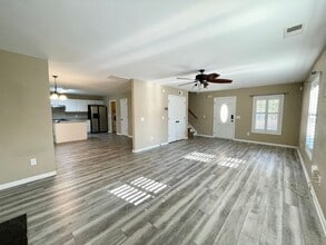 187 Derby Dr in West Columbia, SC - Building Photo - Building Photo