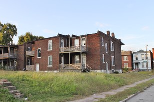 4500-4504 Saint Louis Ave Apartments