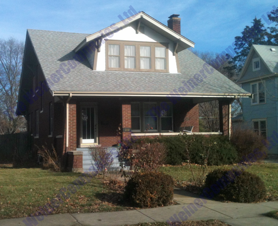 804 W Springfield Ave in Champaign, IL - Building Photo