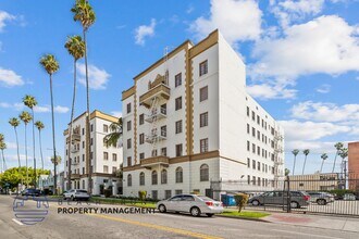 418 S. Normandie Ave. in Los Angeles, CA - Foto de edificio - Building Photo
