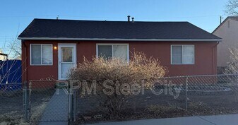 1926 E 15th St in Pueblo, CO - Building Photo