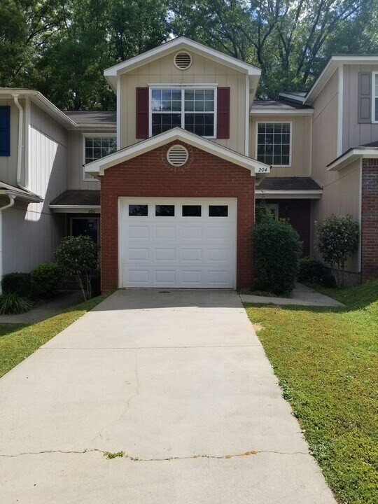 204 Ridgeway Dr in Enterprise, AL - Building Photo