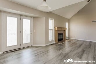 1711 Debrah Dr in Kearney, MO - Building Photo - Building Photo