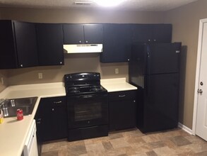 939 Piedmont St in Morehead, KY - Foto de edificio - Building Photo