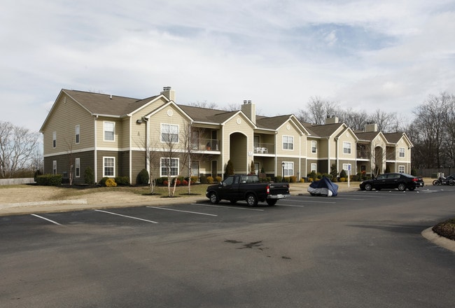 Hunters Creek in Lebanon, TN - Building Photo - Building Photo