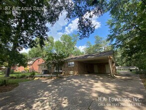 87 Arcadia Dr in Tuscaloosa, AL - Building Photo - Building Photo