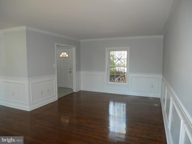 property at 3045 Federal Hill Dr