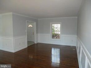 3045 Federal Hill Dr in Falls Church, VA - Building Photo - Building Photo