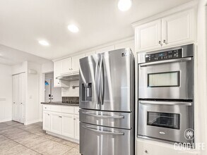 25521 Alisal Ave in Laguna Hills, CA - Building Photo - Building Photo