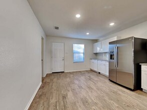 3912 Fox Run Dr in Fort Worth, TX - Building Photo - Building Photo