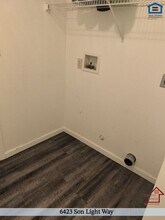 6423 Son Light Way, Unit 159-129 in Knoxville, TN - Foto de edificio - Building Photo