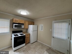 144 Baker St in Manassas Park, VA - Building Photo - Building Photo