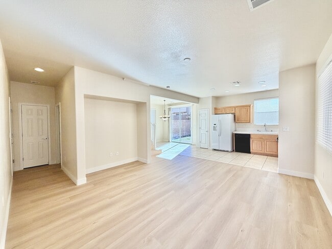 315 Ladies Tee Ct in Las Vegas, NV - Building Photo - Building Photo