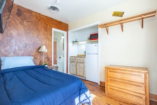 210 E North St in Rapid City, SD - Building Photo