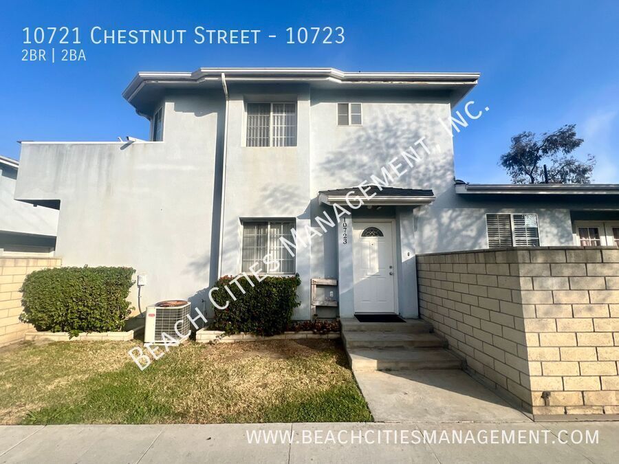 10721 Chestnut St in Los Alamitos, CA - Building Photo