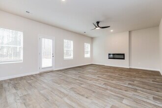 337 River Walk Farm Pkwy in Covington, GA - Building Photo - Building Photo