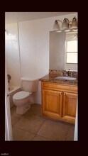 1566 Lake Crystal Dr in West Palm Beach, FL - Building Photo - Building Photo