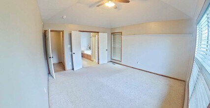 4055 Jacob Cole Ct in Manhattan, KS - Building Photo - Building Photo