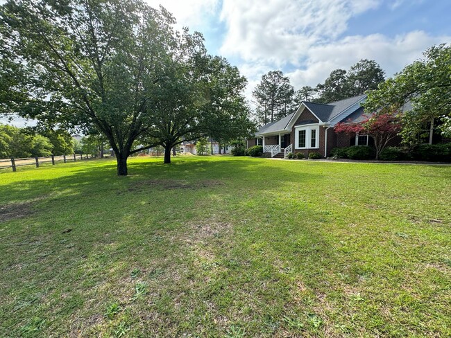 2512 Lakeheath Ct in Fayetteville, NC - Building Photo - Building Photo