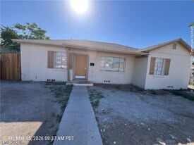 229 Circle Dr in Las Vegas, NV - Building Photo