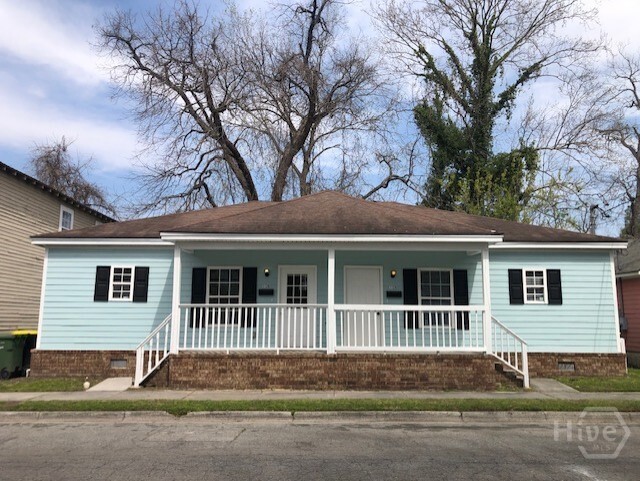 1126 Collins St in Savannah, GA - Building Photo - Building Photo