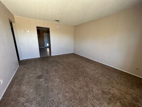 419 W Wilson Ave in Ridgecrest, CA - Building Photo - Building Photo
