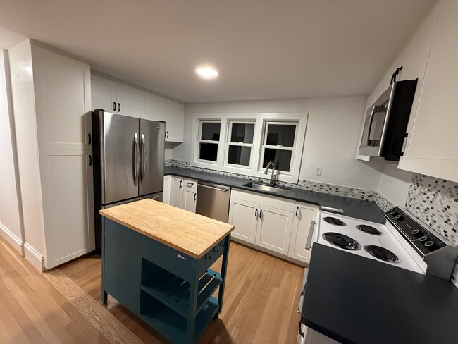 26 Saint Elmo Rd, Unit 26 in Worcester, MA - Foto de edificio - Building Photo