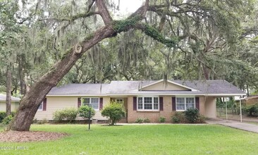 82 Sunset Blvd in Beaufort, SC - Building Photo - Building Photo