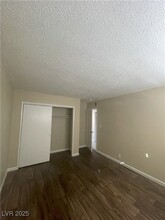 5248 Pebble Beach Blvd, Unit A in Las Vegas, NV - Building Photo - Building Photo