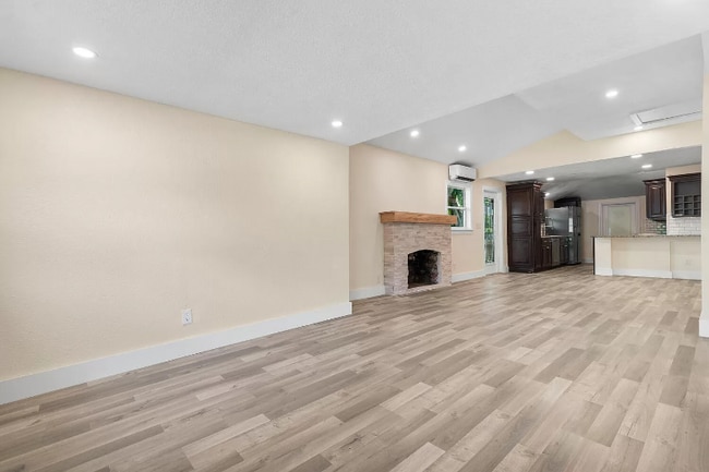 710 S Pine St in Lake Worth Beach, FL - Building Photo - Building Photo