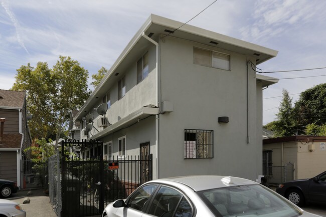1721 U St in Sacramento, CA - Foto de edificio - Building Photo