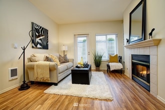 23908 Bothell Everett Hwy, Unit A107 in Bothell, WA - Building Photo - Building Photo