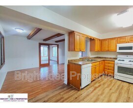 4818 Hampshire Ave N in Minneapolis, MN - Building Photo - Building Photo