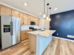 2467 Alpine St in Longmont, CO - Foto de edificio - Building Photo