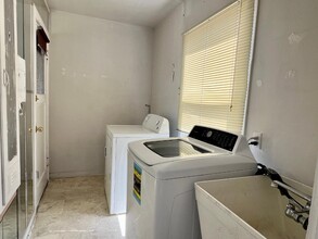 249 Harrison Ave in Redwood City, CA - Building Photo - Building Photo