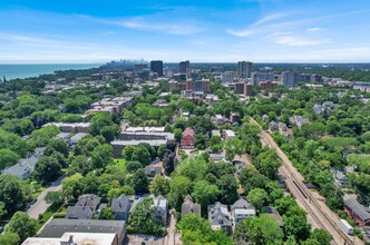819 Gaffield Pl in Evanston, IL - Building Photo - Building Photo