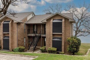 4606 Chaha Rd in Garland, TX - Building Photo