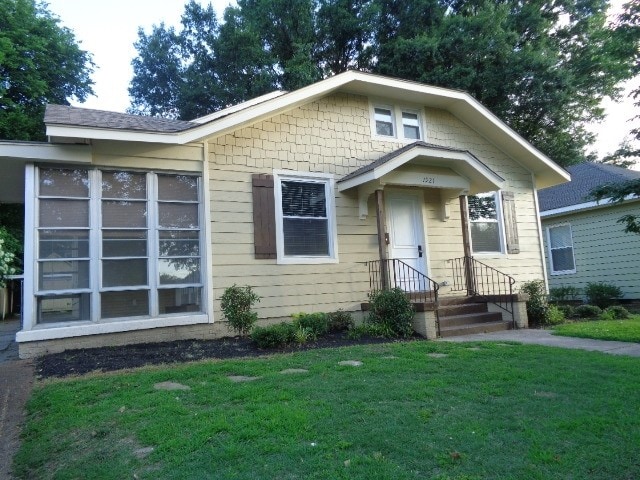 property at 1921 Evelyn Ave