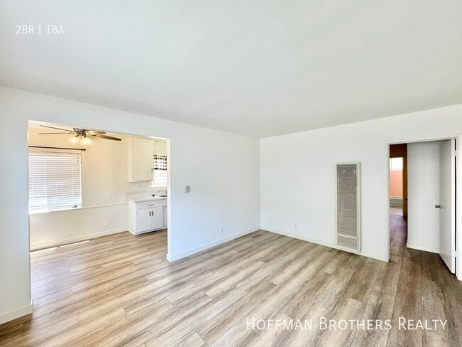 property at 5625 W Jefferson Blvd