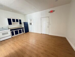 323 S 21st Ave in Hollywood, FL - Building Photo - Building Photo