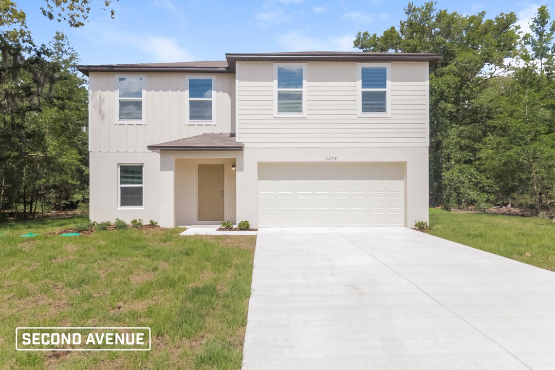 10774 N Academy Dr in Citrus Springs, FL - Building Photo
