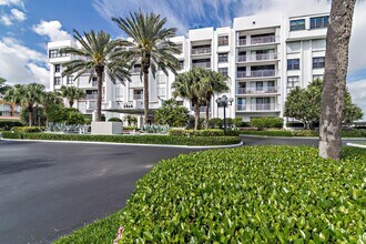 2860 S Ocean Blvd in Palm Beach, FL - Building Photo - Building Photo